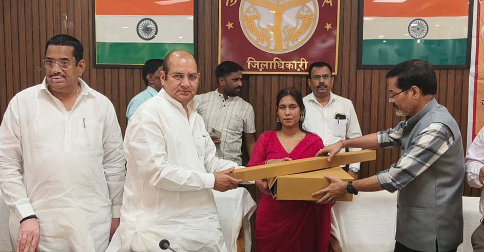 Anganwadi centres modernised, 665 assistants received appointment letters and workers received smartphones.