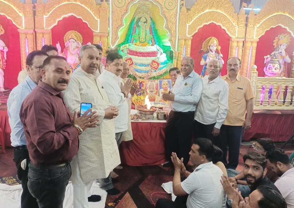 The 36th anniversary of Siddha Peeth Shri Balaji Temple was celebrated with great pomp.