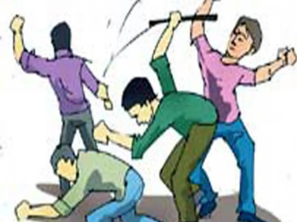 A minor altercation resulted in heavy lathi charge, 20 injured