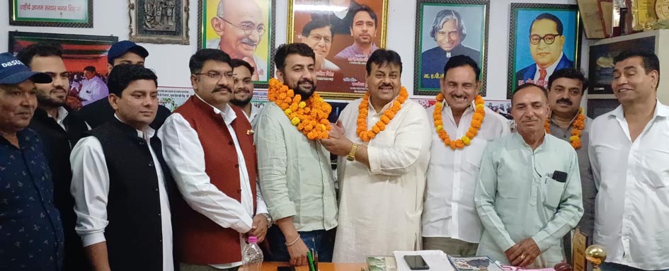 RLD Sports Cell Regional President Shariq Chaudhary was given a grand welcome in Hakikat Nagar