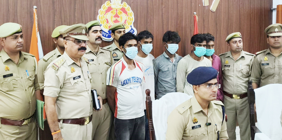 5 members of inter-district tubewell wire theft gang arrested