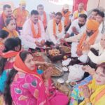 Vishwa Hindu Mahasangh celebrated its 45th foundation day, workers took a pledge to serve Hindutva and the nation.