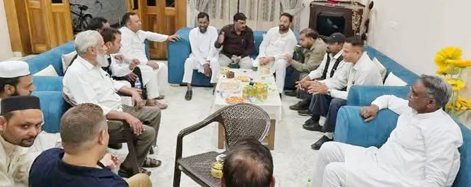 Momin Conference formulates future strategy, stressing community solidarity and higher education