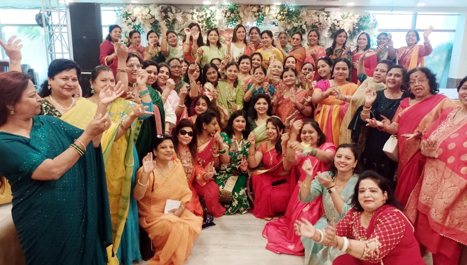 Vaishya Agar Mahila Samiti meeting was abuzz with entertainment and social concerns.