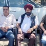 Congressmen surrounded after the announcement of effigy burning, senior leaders put under house arrest.