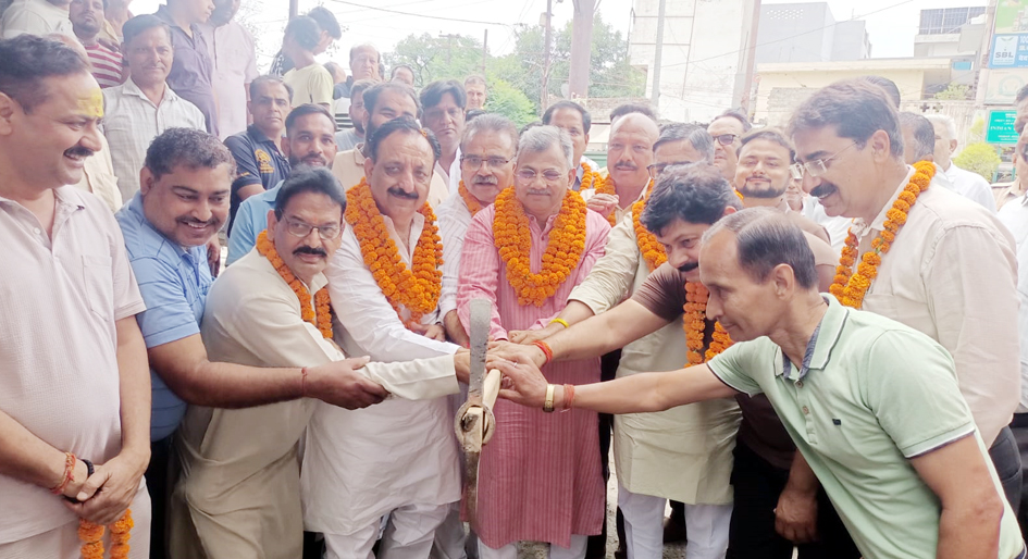 Saharanpur is touching new heights of development: Mayor