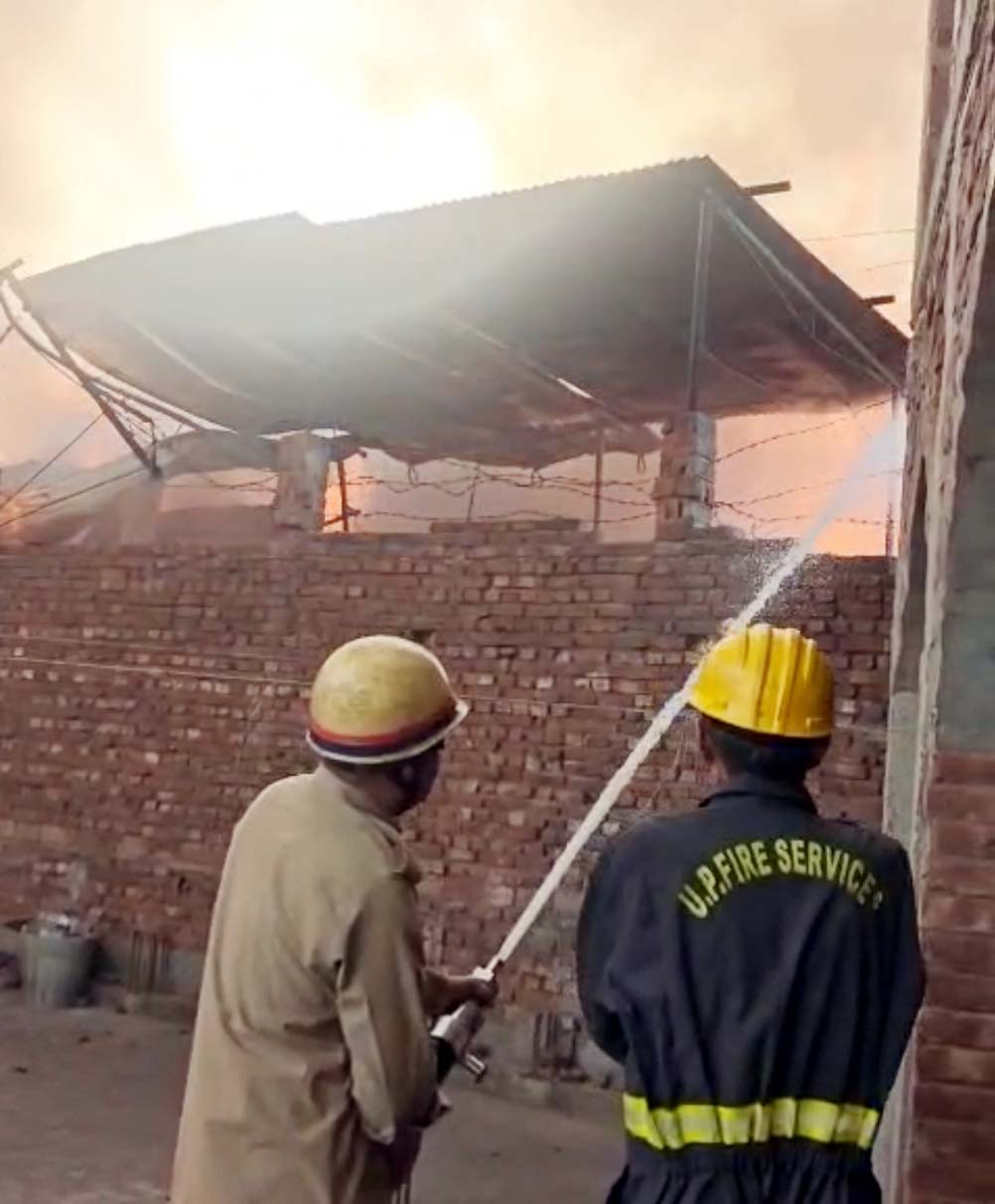 Massive Fire Erupts at Dehradun Road Furniture Market