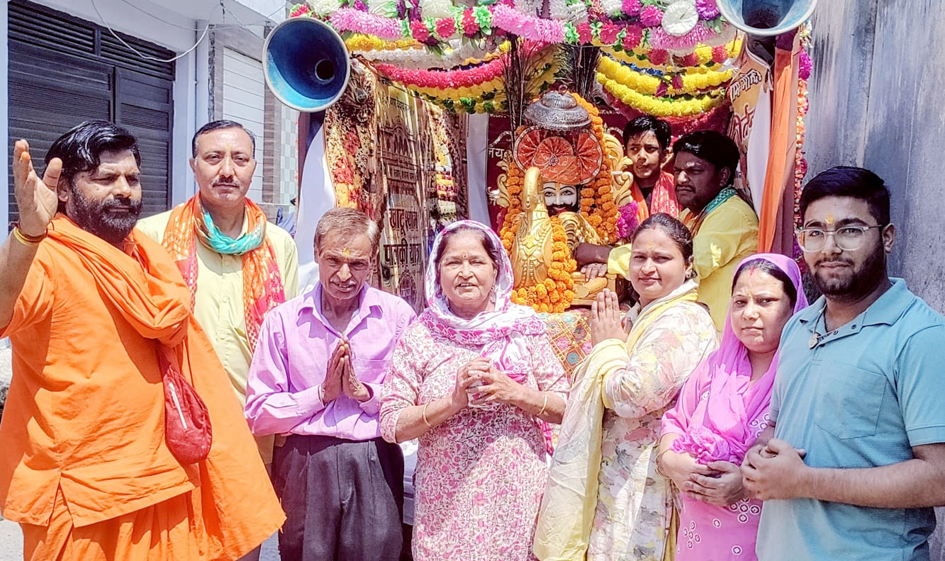 A wave of devotion surged in the grand palanquin procession of Baba Khatu Shyam.