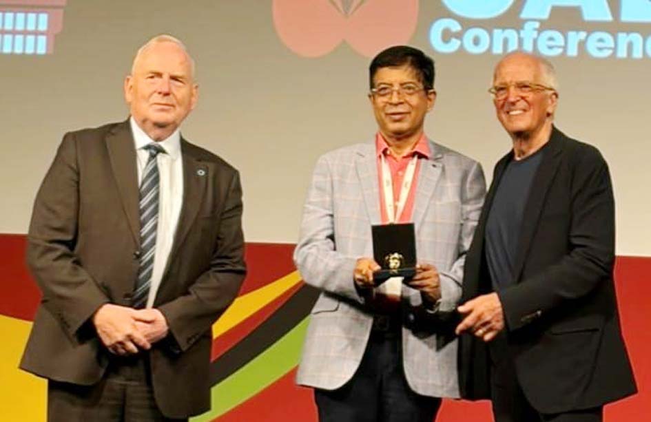 Dr. Sanjeev Miglani Honored with London's Prestigious Lionel Opie Fellowship