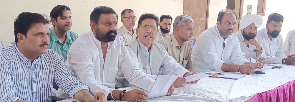 Congress Lashes Out at UP Government Over Mahoba Incident