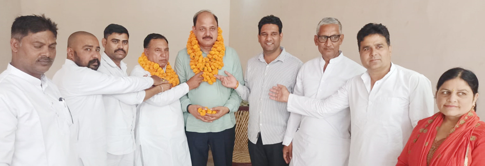 Development work in crisis: Pradhans open front regarding problems related to MNREGA payments and e-Gram Swaraj portal