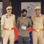 Smuggler arrested with hashish