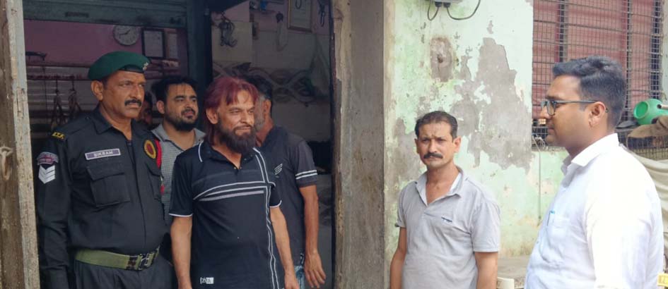 Crackdown on Unlicensed Meat Sellers; ₹10,000 in Fines Collected from Three Shops