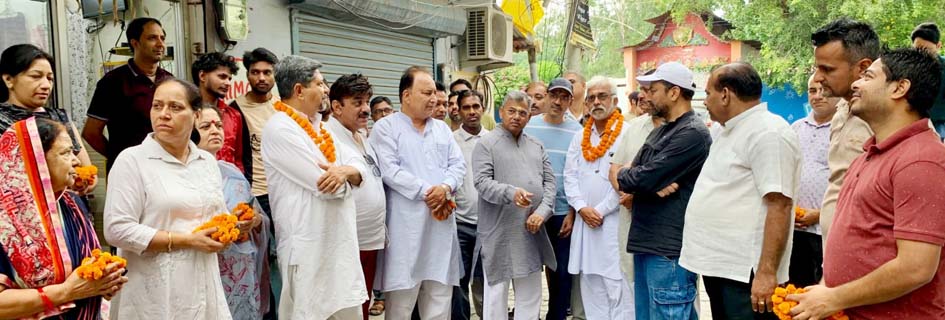 CC road and drain to be constructed in Nand Vihar Colony at a cost of ₹11 lakh; Mayor and City MLA inaugurate the project.