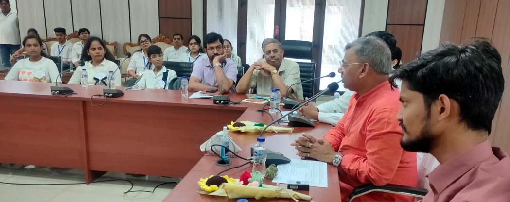 School children learned about the functioning of the Municipal Corporation.
