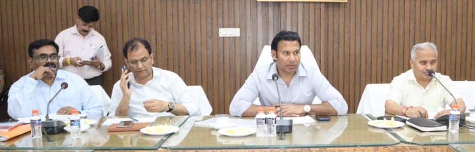 DM Takes Strict Stance Over Pending Sugarcane Dues; Directs Sugar Mills to Make Immediate Payments