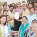 Teachers stage massive protest against TET mandate.