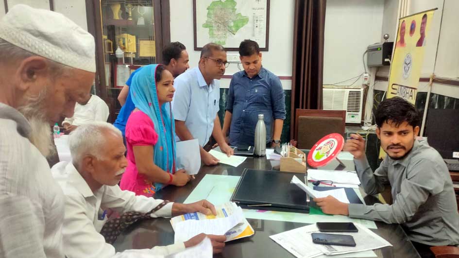 The Municipal Commissioner issued directives for immediate action regarding complaints concerning encroachment and sanitation.