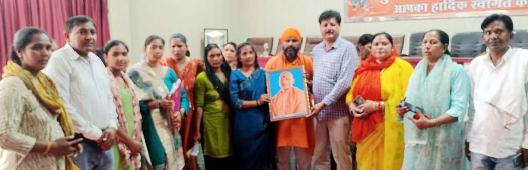 Chief Minister's birthday celebrated as a 'Sankalp' (pledge) of service.