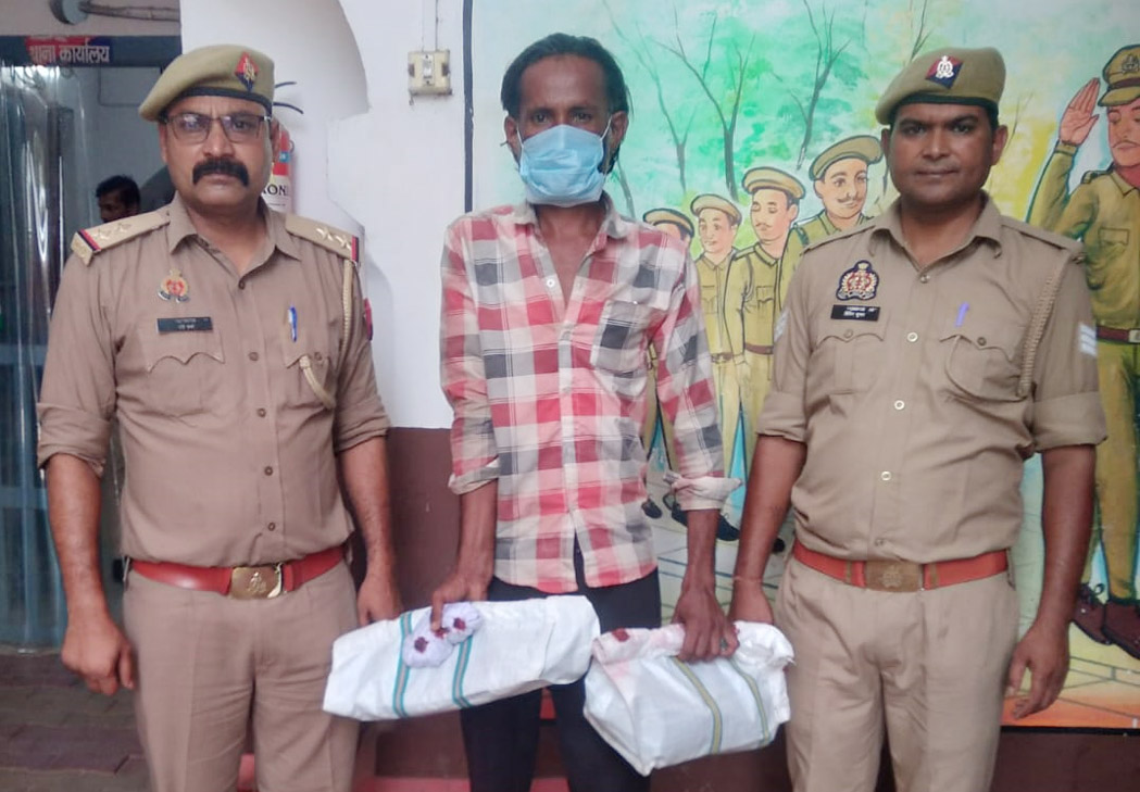 Wanted accused arrested; cash and copper wire recovered.