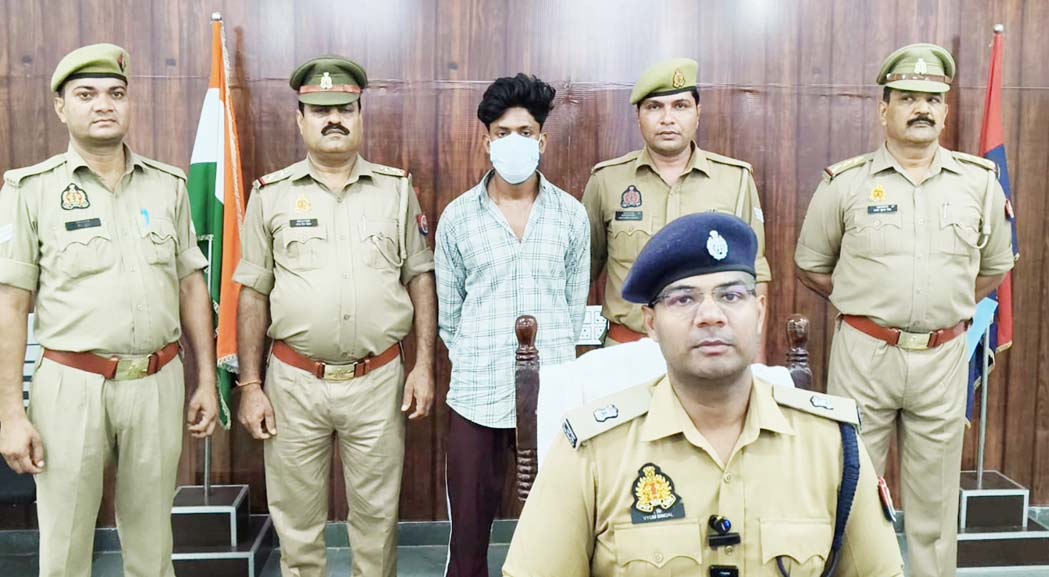 Cunning fraudster arrested for swapping ATMs to commit fraud.