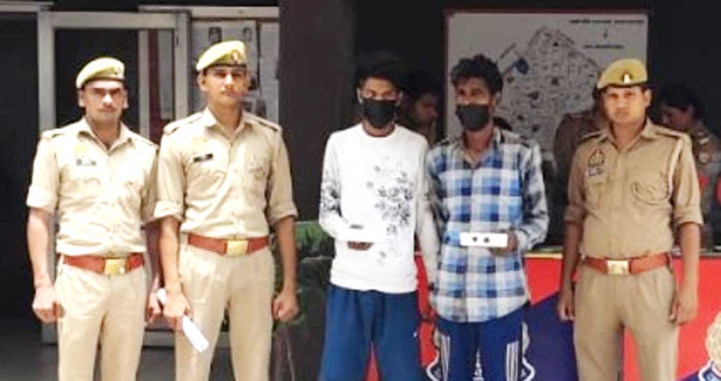 लाखों की चरस के साथ दो तस्कर दबोचे