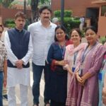 Traders from Saharanpur reached the Parliament House.