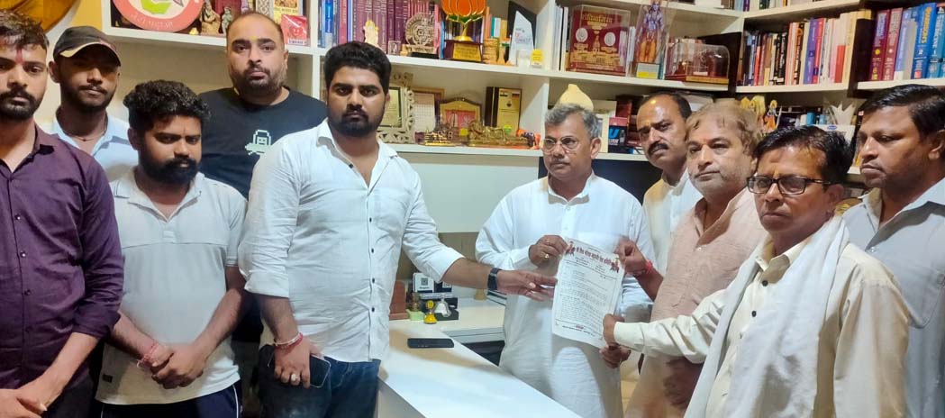 Demand raised to rename Manakmau village to Shri Goga Mahadi village; memorandum submitted to the Mayor.